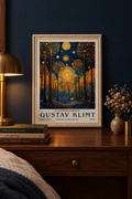 Poprawiony plakat Gustav Klimt na stoliku nocnym