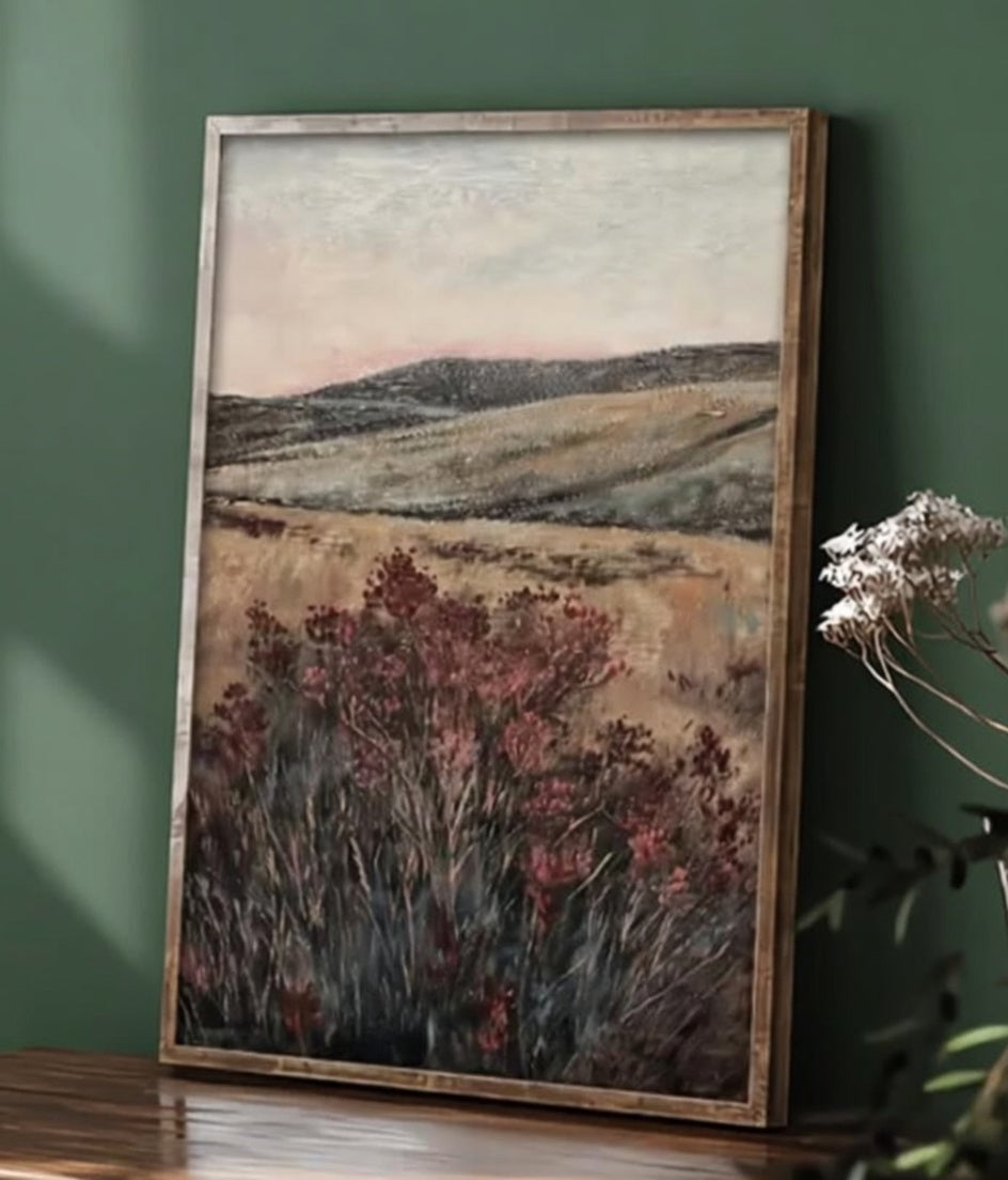 Plakat Violet Landscape – Wrzosowisko i Wzgórza | Rustykalna Dekoracja Ścienna