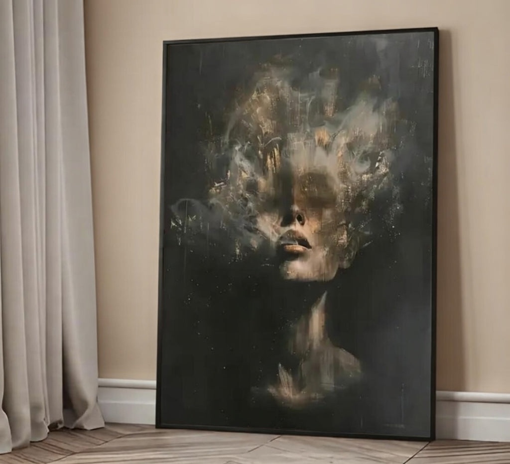 Plakat Dissolving Woman – Twarz Kobiety w Złotym Dymie | Dark Abstract Expressionism Gold Fine Art Dekoracja Ścienna