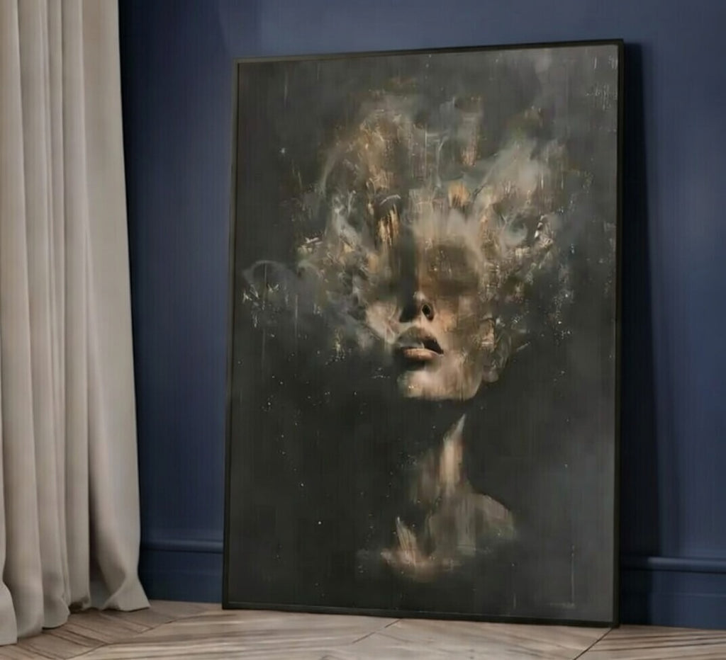Plakat Dissolving Woman – Twarz Kobiety w Złotym Dymie | Dark Abstract Expressionism Gold Fine Art Dekoracja Ścienna