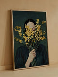 Plakat Mimosa Girl – Kobieta z Mimozą | Floral Portrait Quiet Luxury Dekoracja Ścienna