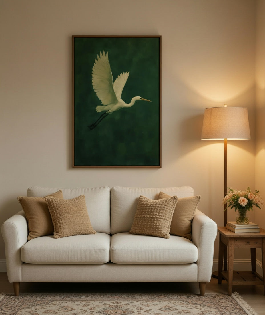 Plakat Emerald Heron – Biała Czapla na Szmaragdowym Tle | Dark Luxury Japandi Dekoracja Ścienna