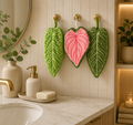 Tropical Leaf Towel Set – Zestaw 3 Ręczników Liście Tropikalne Zielony & Różowy | Botaniczna Dekoracja Łazienki